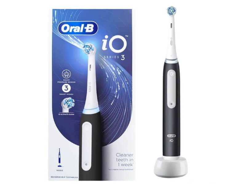 Procter & G Oral-B EL OB iO SERIES 3 BLACK Periuță